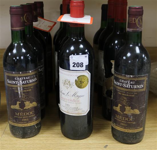 Six bottles of Chateau Saint-Saturnin, Medoc, 1985, four bottles of Chateau Le Mayne, 1989, and two Cotes De Duras, 1986.